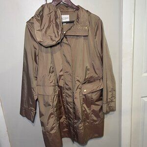 Cole Haan Lightweight Hooded Coat Jacket – Size L with Storage Bag